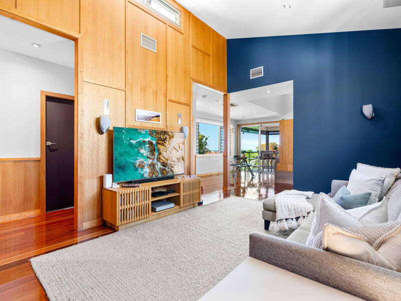 65 Wynnum North Road, Wynnum, QLD 4178 AUS