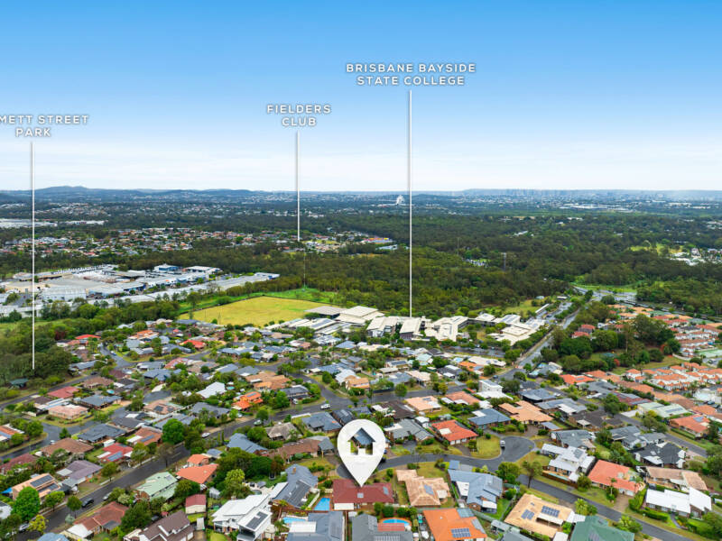 12 Wallen Place, Wynnum West, QLD 4178 AUS