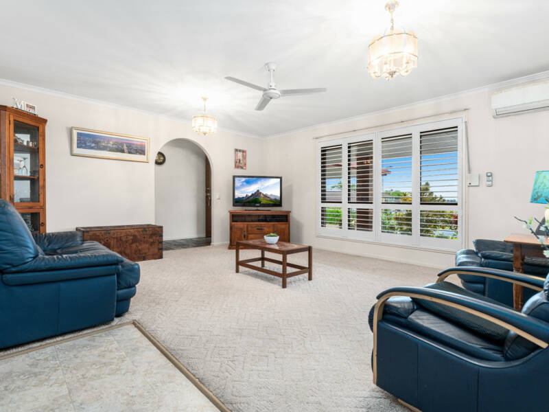 12 Wallen Place, Wynnum West, QLD 4178 AUS