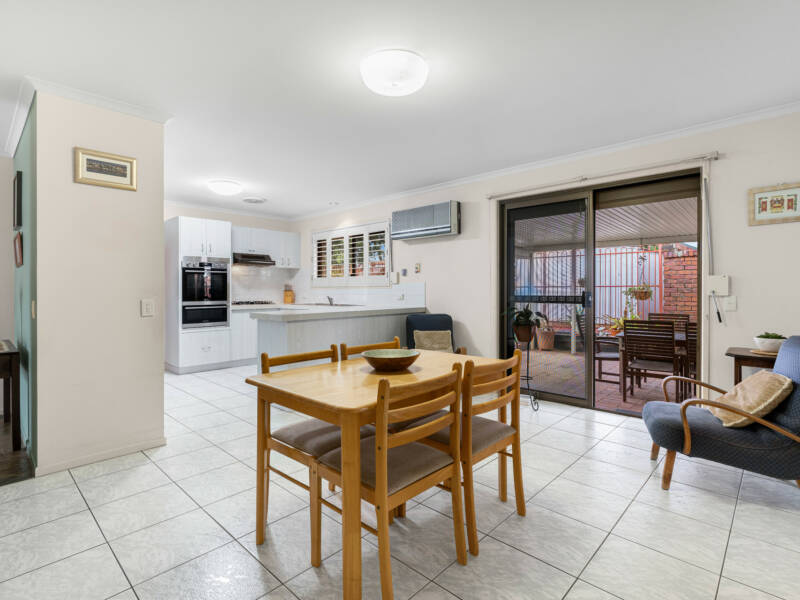 12 Wallen Place, Wynnum West, QLD 4178 AUS