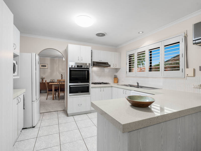 12 Wallen Place, Wynnum West, QLD 4178 AUS