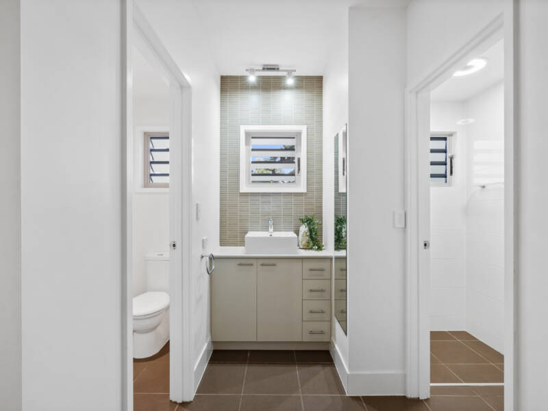 1/37 George Nothling Drive, Point Lookout, QLD 4183 AUS