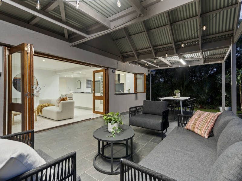 15 Primrose Parade, Wynnum, QLD 4178 AUS