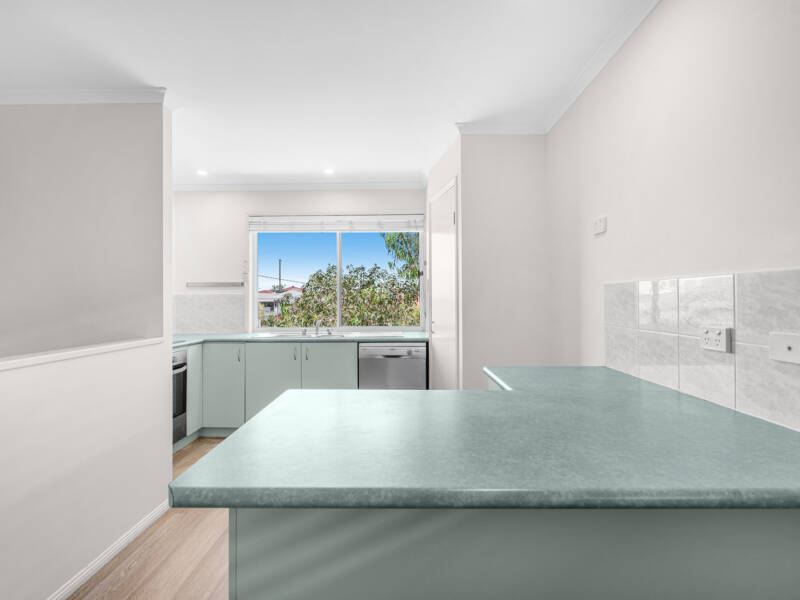 14a Oakley Street, Manly, QLD 4179 Australia