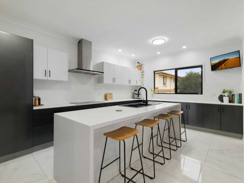 16 Lyrian Street, Manly West, QLD 4179 Australia