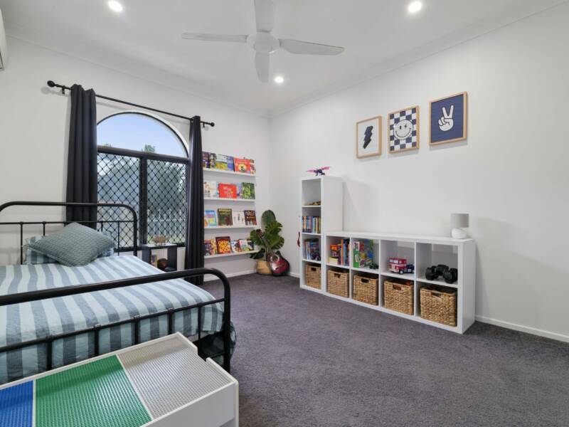 16 Lyrian Street, Manly West, QLD 4179 Australia