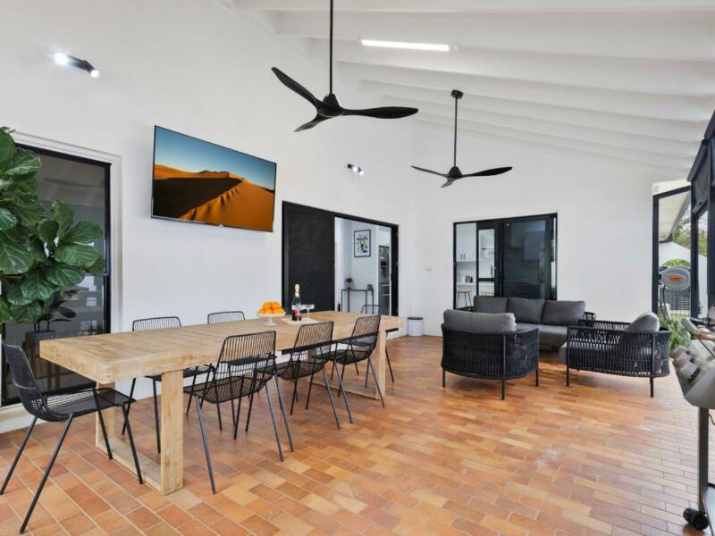 16 Lyrian Street, Manly West, QLD 4179 Australia