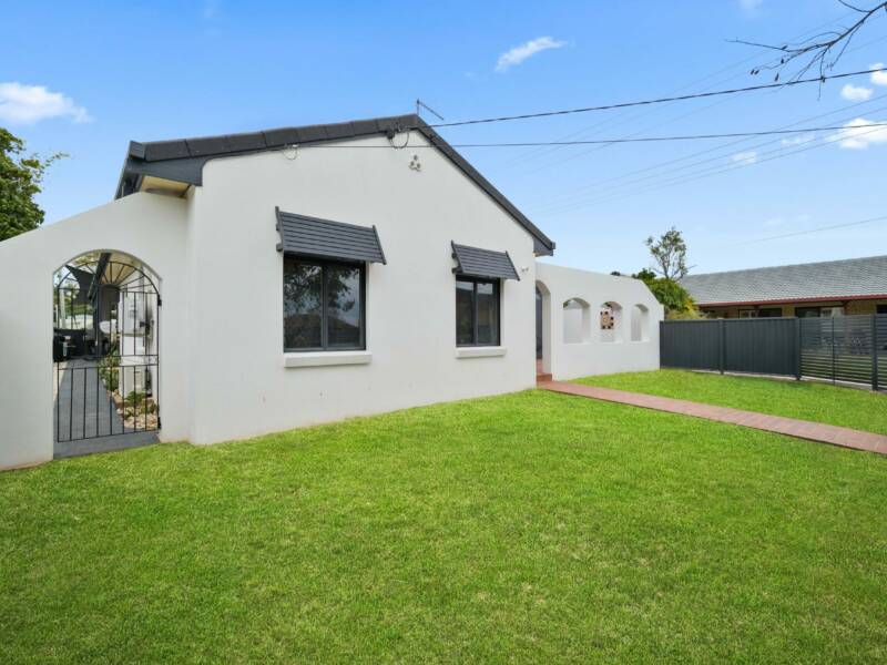 16 Lyrian Street, Manly West, QLD 4179 Australia