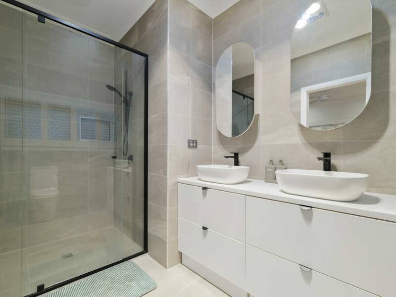 16 Lyrian Street, Manly West, QLD 4179 Australia