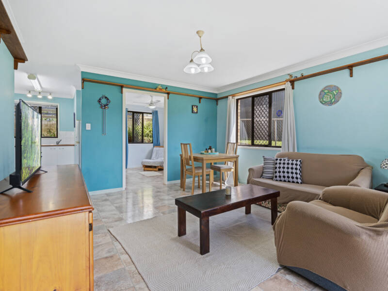 102 Greta Street, Manly West, QLD 4179 AUS