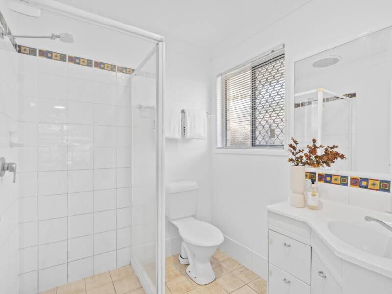 35 Macadamia Street, Wynnum West, QLD 4178 Australia