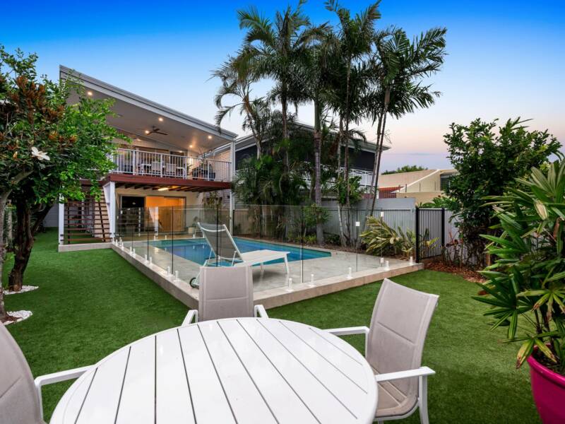 11 Earl Parade, Manly, QLD 4179 AUS