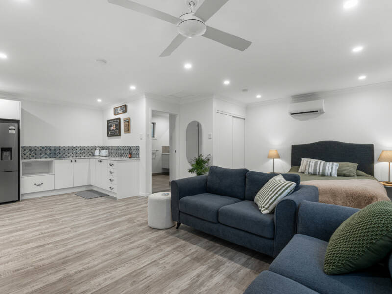 11 Earl Parade, Manly, QLD 4179 AUS