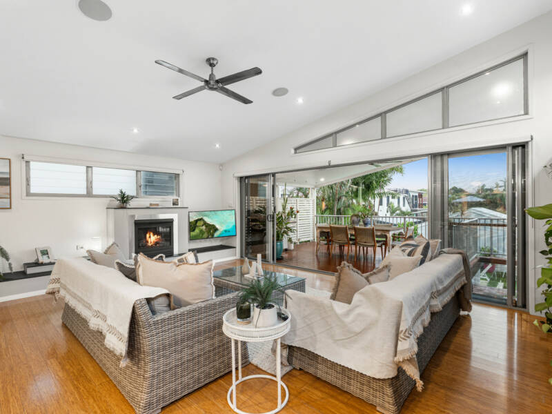 11 Earl Parade, Manly, QLD 4179 AUS