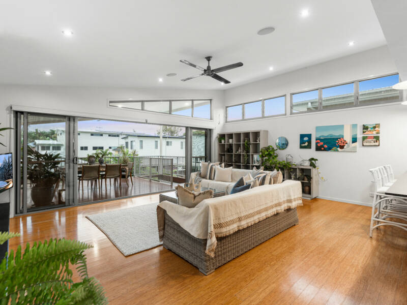 11 Earl Parade, Manly, QLD 4179 AUS