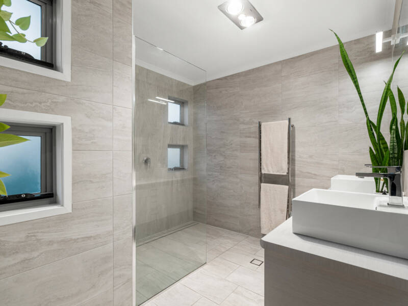 11 Earl Parade, Manly, QLD 4179 AUS