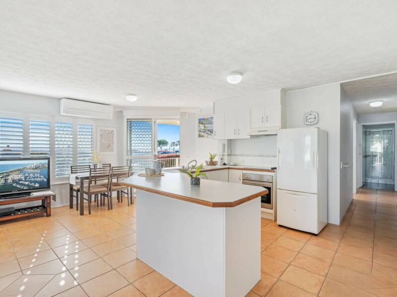 1/155 Wynnum Esplanade, Wynnum, QLD 4178 Australia