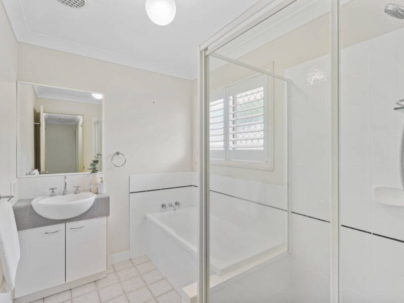 1/519 Tingal Road, Wynnum, QLD 4178 AUS