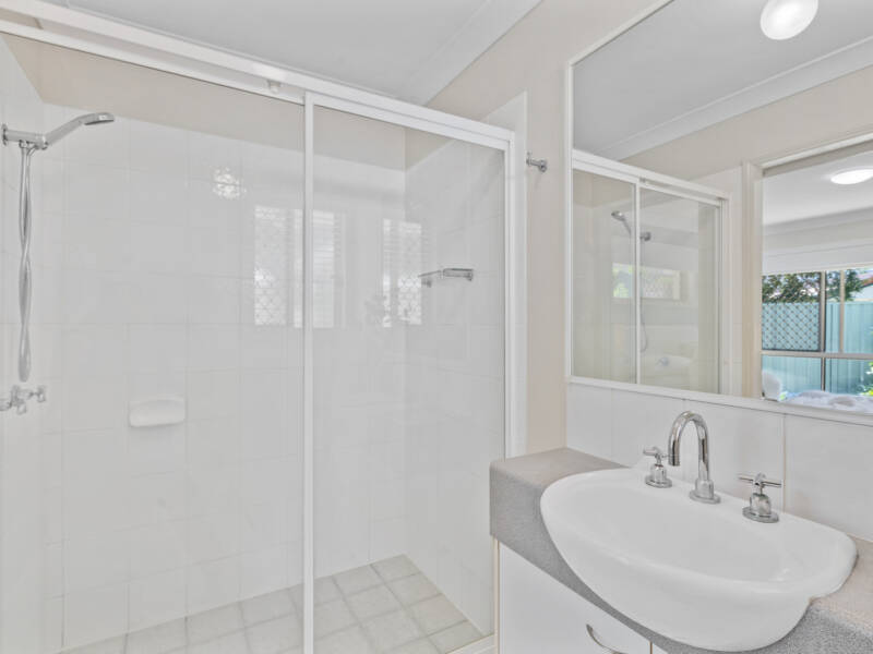 1/519 Tingal Road, Wynnum, QLD 4178 AUS