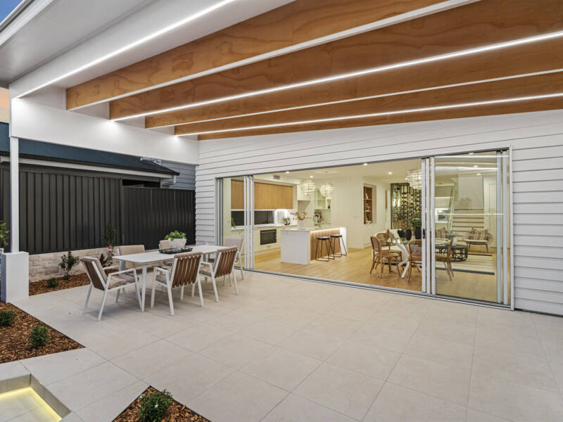 36 Buderim Street, Manly, QLD 4179 AUS