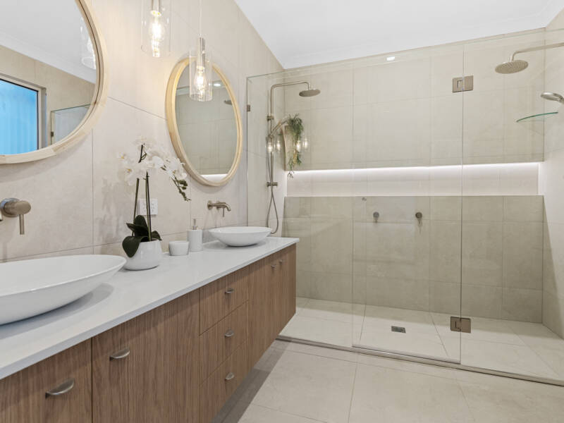 36 Buderim Street, Manly, QLD 4179 AUS