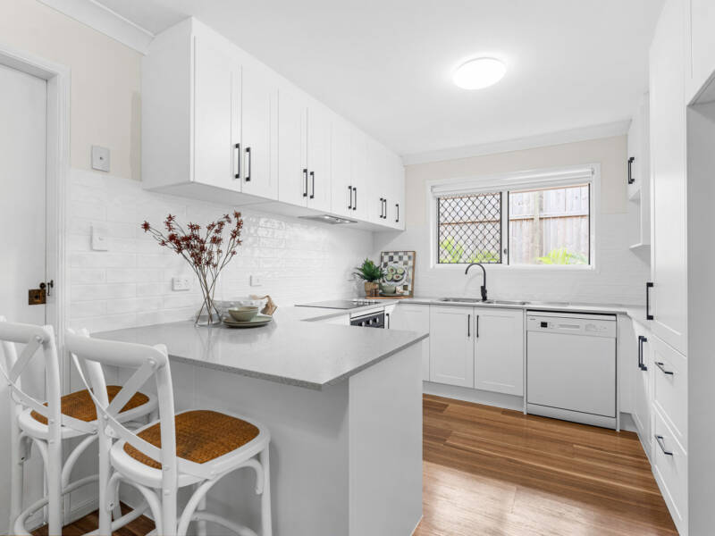 3 Christina Place, Belmont, QLD 4153 AUS