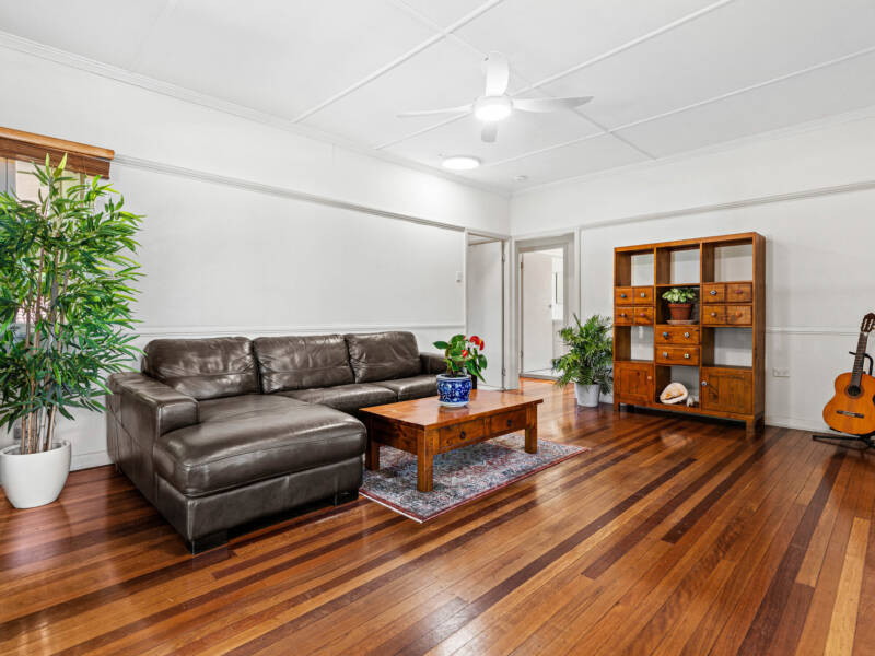 157 Birdwood Road, Carina Heights, QLD 4152 AUS