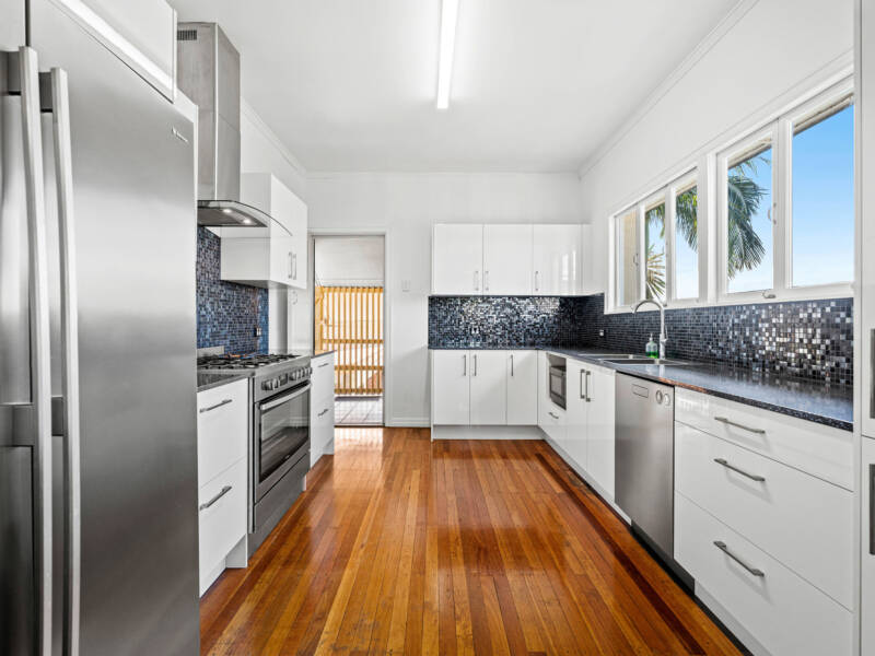 157 Birdwood Road, Carina Heights, QLD 4152 AUS