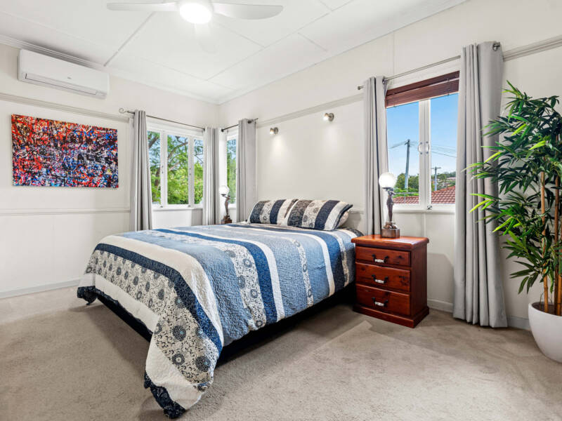 157 Birdwood Road, Carina Heights, QLD 4152 AUS