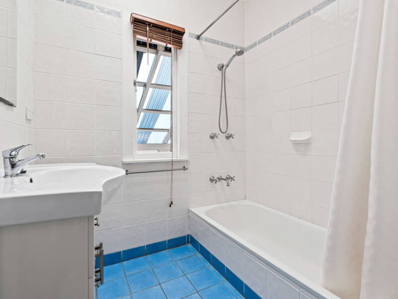 157 Birdwood Road, Carina Heights, QLD 4152 AUS