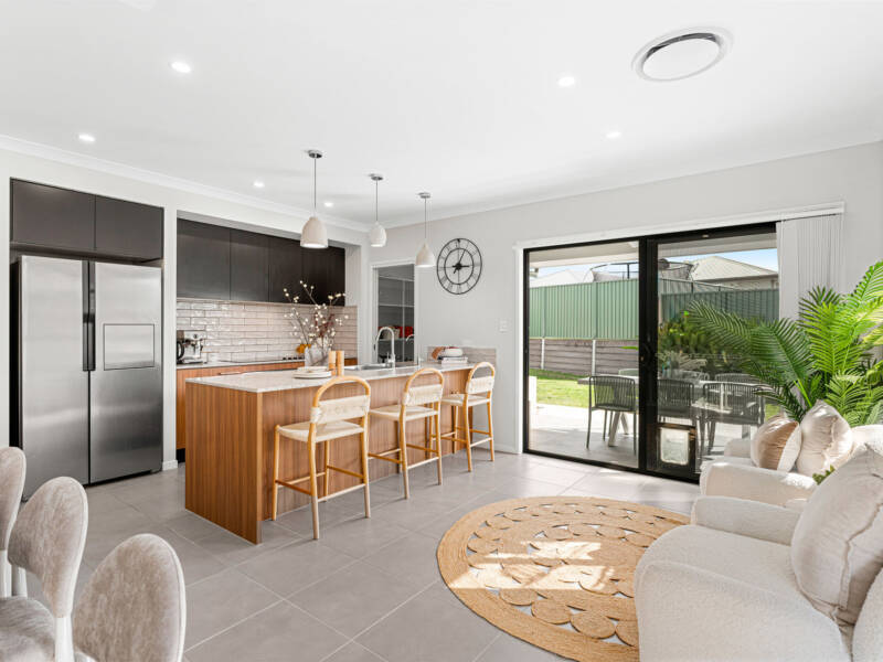 24 Sunrise Place, Hemmant, QLD 4174 AUS