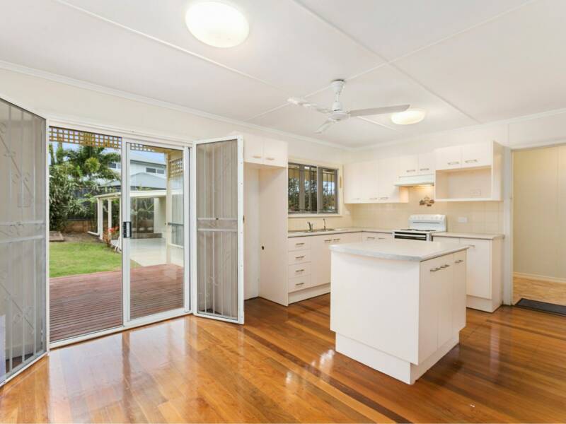 17 Tamaree Avenue, Wynnum, QLD 4178