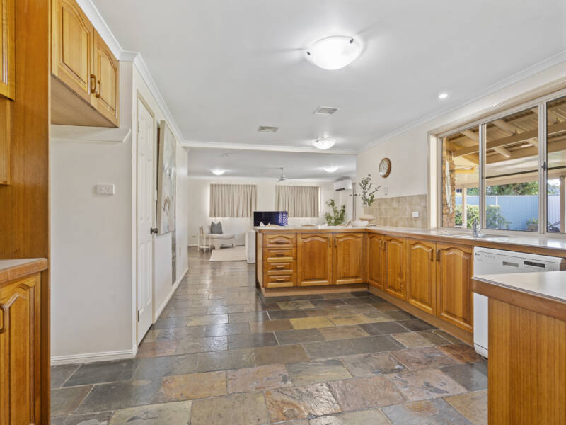 147 Ziegenfusz Road, Thornlands, QLD 4164 AUS