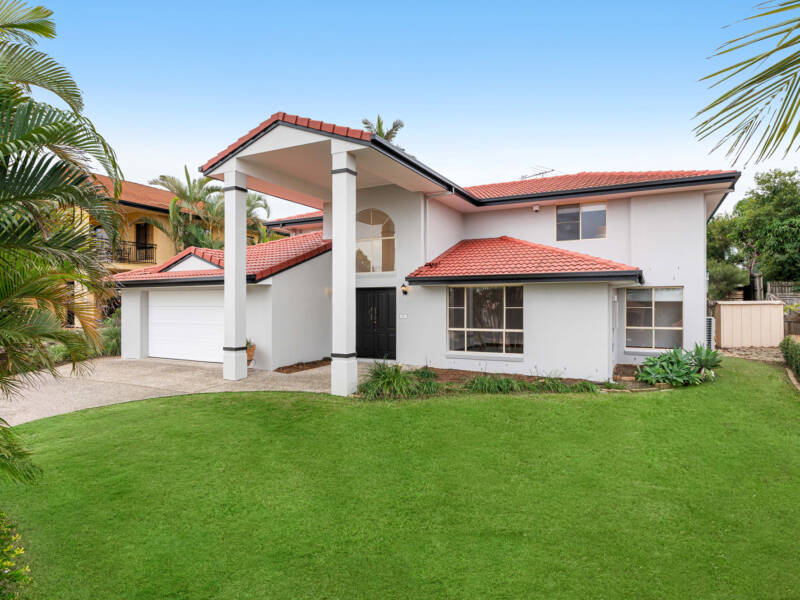 27 Bishop Place, Carindale, QLD 4152 Australia