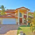 27 Bishop Place, Carindale, QLD 4152 Australia