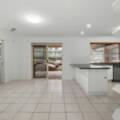 27 Bishop Place, Carindale, QLD 4152 Australia