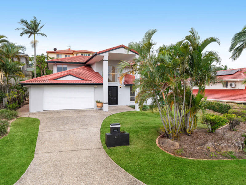27 Bishop Place, Carindale, QLD 4152 Australia