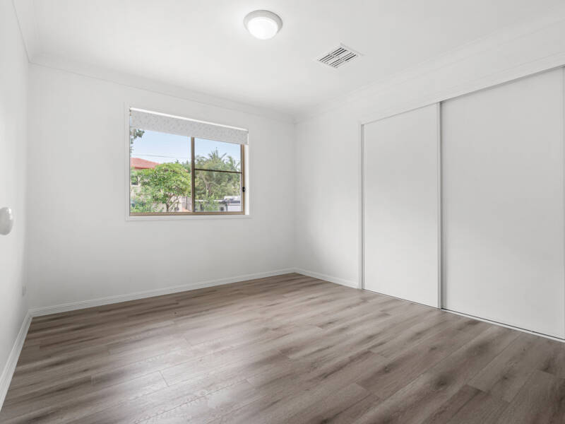 27 Bishop Place, Carindale, QLD 4152 Australia