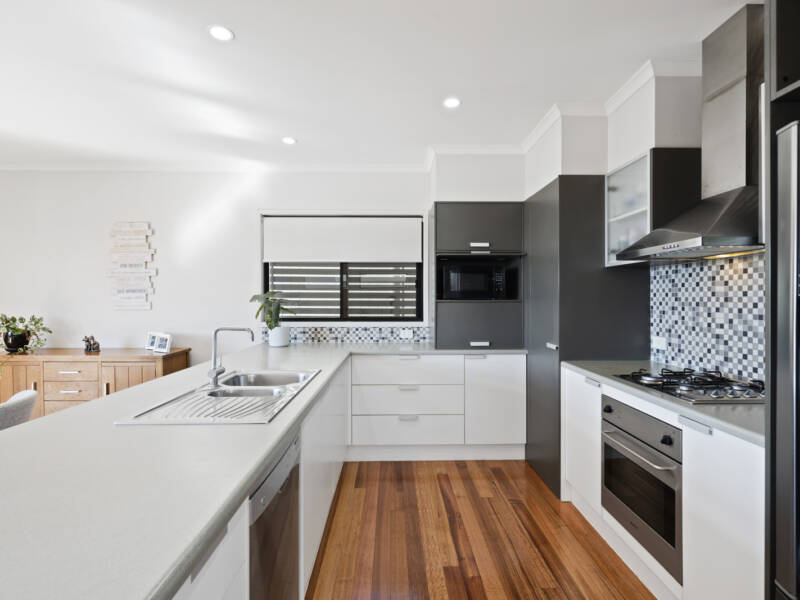 112 McFadden Street, Wynnum, QLD 4178 AUS