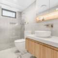 12/10 Bay Terrace, Wynnum, QLD 4178 AUS