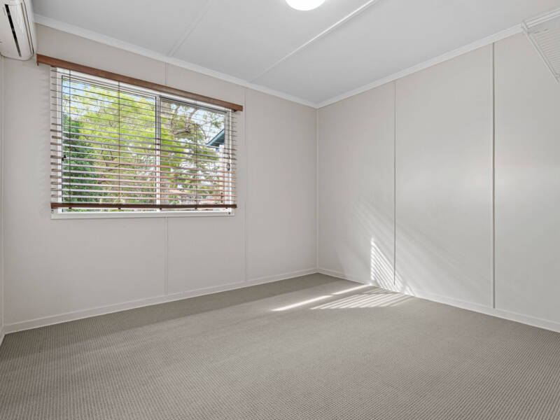 80 Roseneath Parade, Wynnum West, QLD 4178 Australia