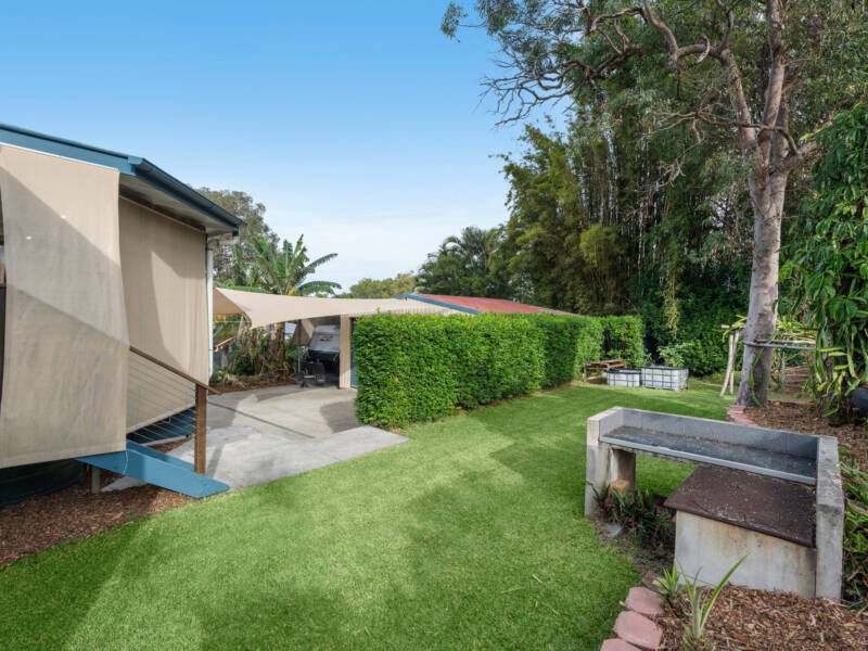 80 Roseneath Parade, Wynnum West, QLD 4178 Australia
