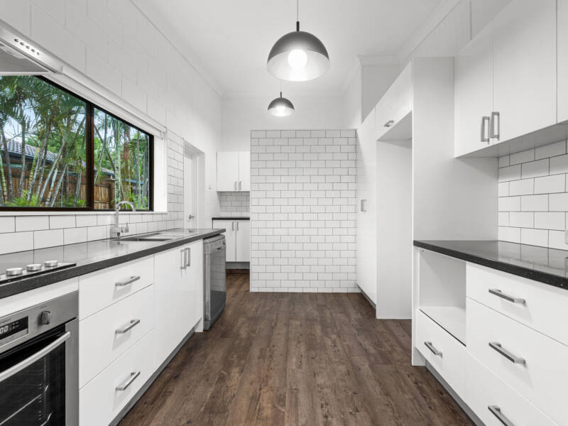 14 Coolcrest Street, Wynnum, QLD 4178 Australia