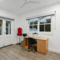 10 Bushing Street, Wynnum West, QLD 4178 AUS