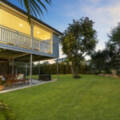 10 Bushing Street, Wynnum West, QLD 4178 AUS