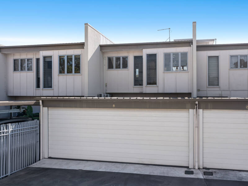 6/5 Daniells Street, Carina, QLD 4152 AUS