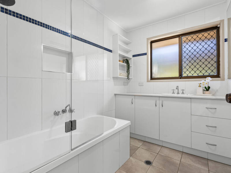 6 Pyeworth Place, Rochedale South, QLD 4123 AUS