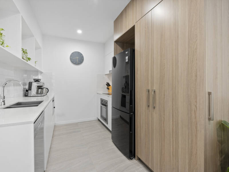 1408/90 Berrima Street, Wynnum, QLD 4178 AUS