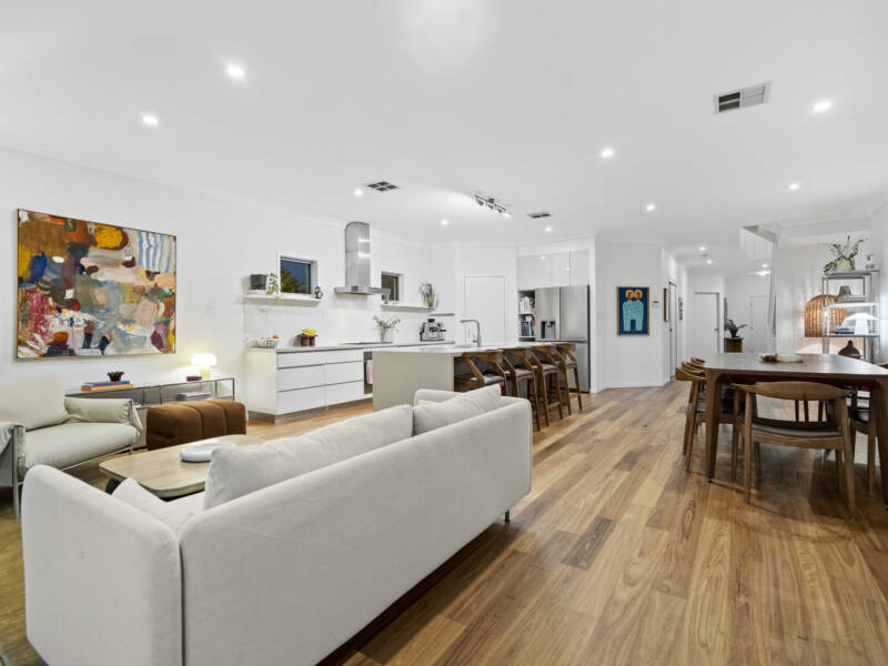 12 Foch Street, Wynnum West, QLD 4178 AUS