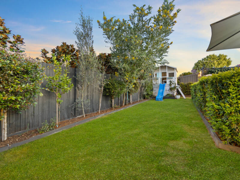 12 Foch Street, Wynnum West, QLD 4178 AUS